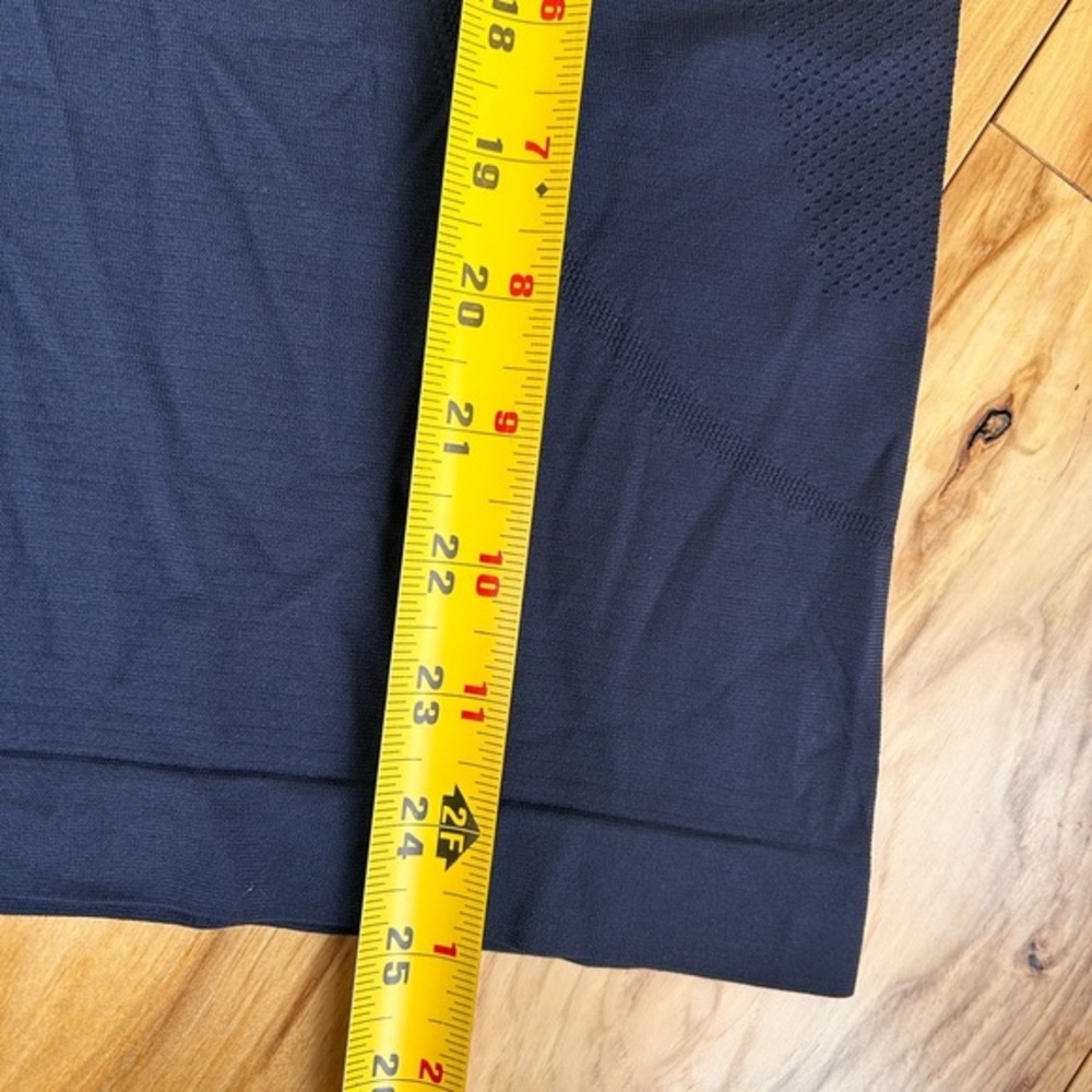 Swiftly Speed Racerback *Sheer Stripe - Picture 6 of 8
